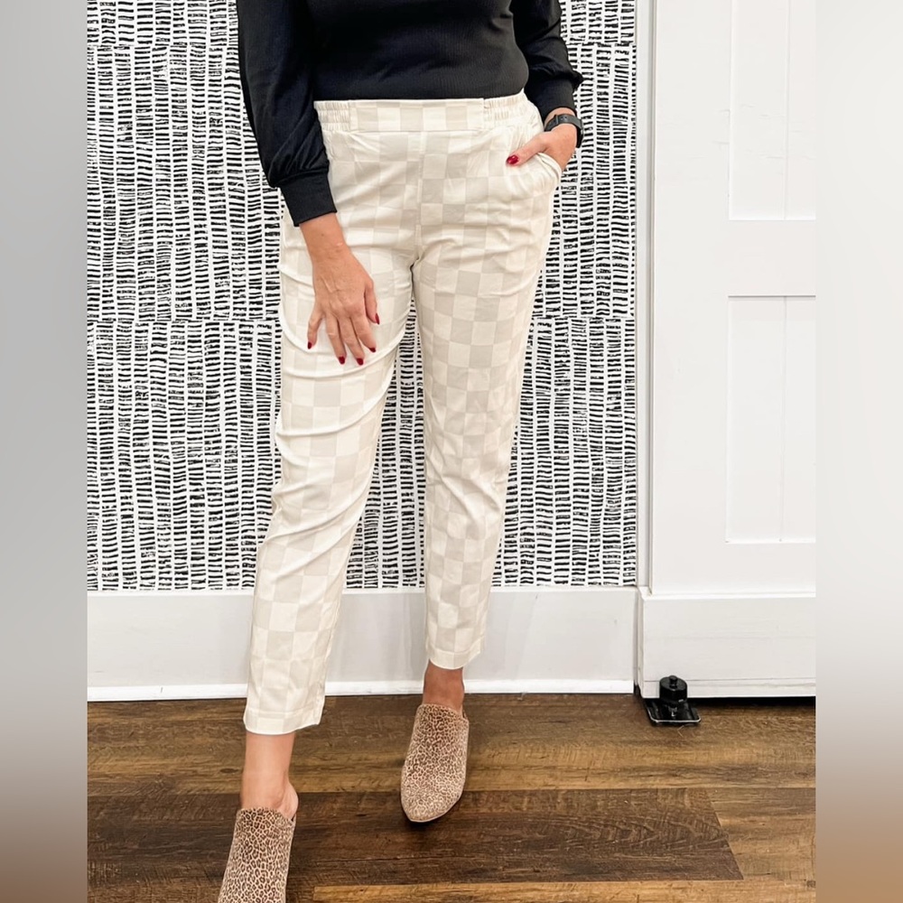 Stylish LulaRoe Cream Checkered Women's Pants